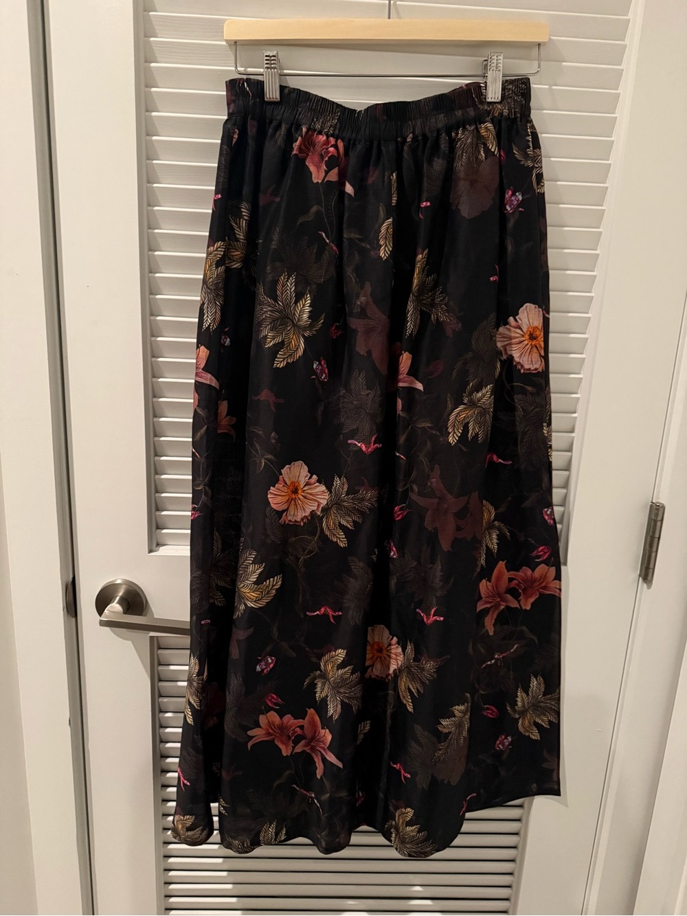 AllSaints Black Maxi Skirt with Gold Leaf and Coral Floral Print - Picture 4 of 4